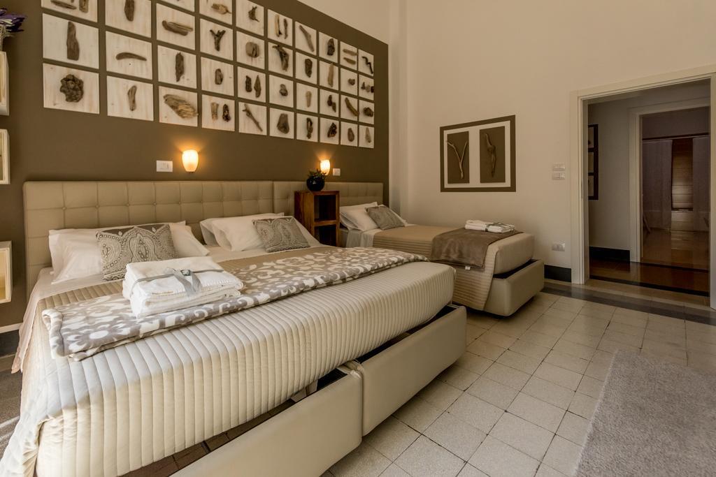 Palazzo Bignami Bed & Breakfast Lecce Exterior photo